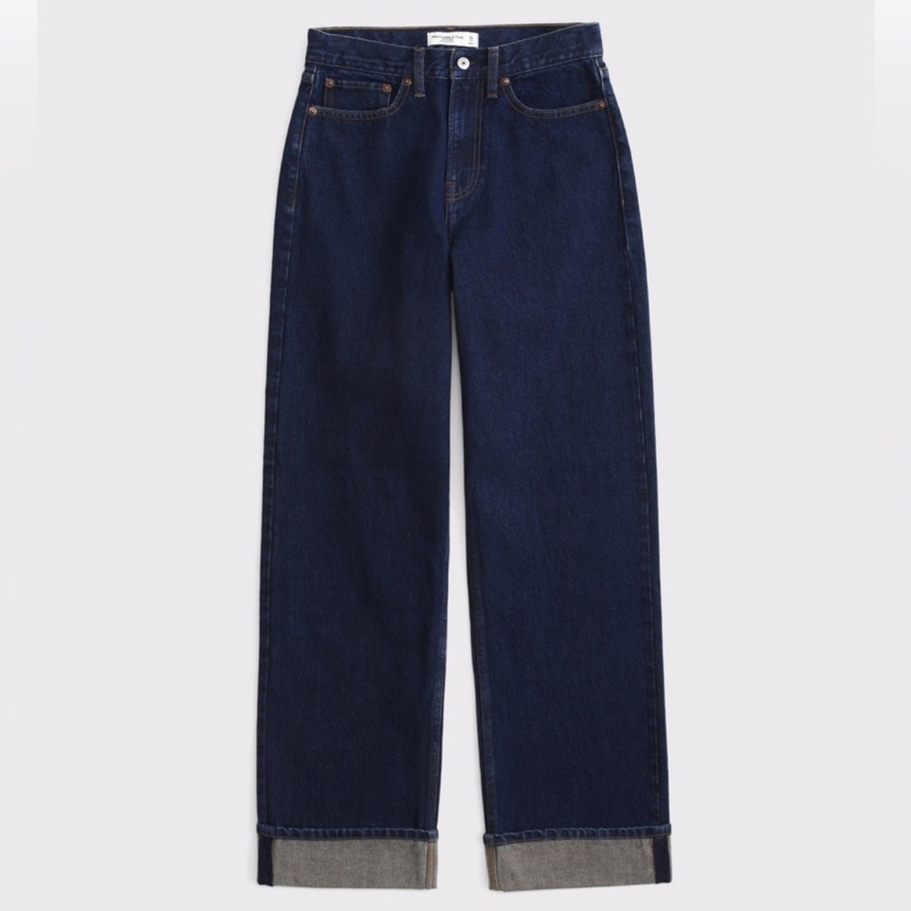 ‼️ISO‼️ Abercrombie Mid Rise Slouchy Jean (Dark Rinse/Short)